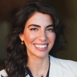 Dr. Deniz Sarhaddi