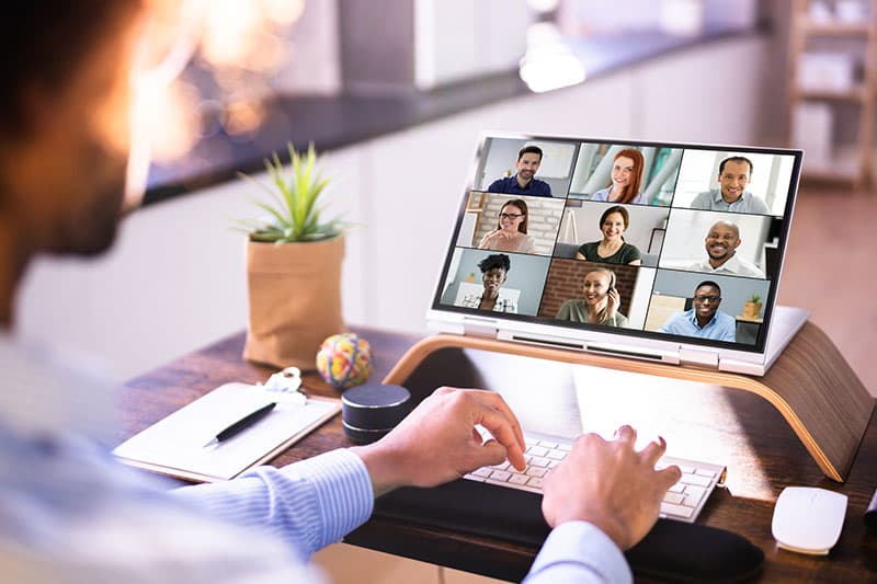 How to Keep Top Talent Engaged in Your Aesthetic Practice